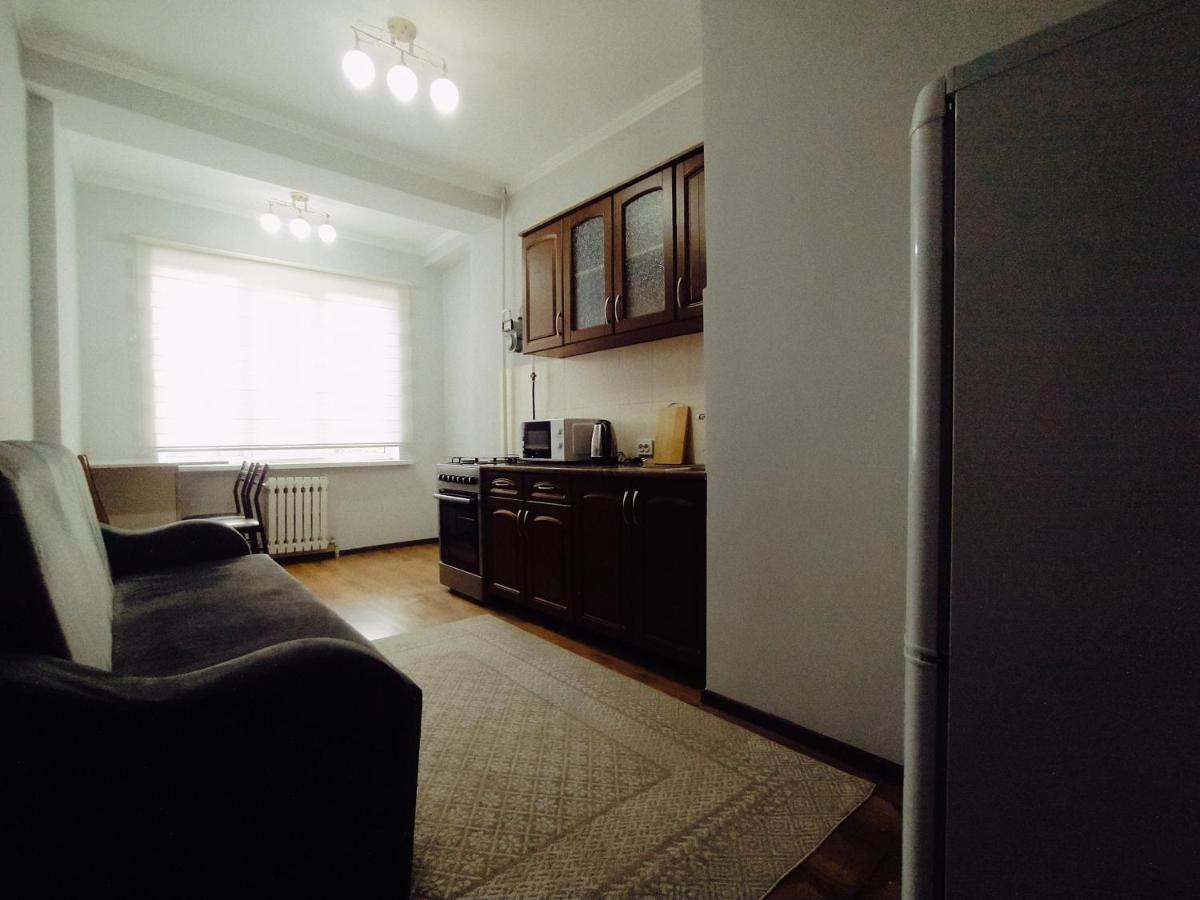 Aura On Turusbekova Street 124 Apartment บิชเคก ภายนอก รูปภาพ
