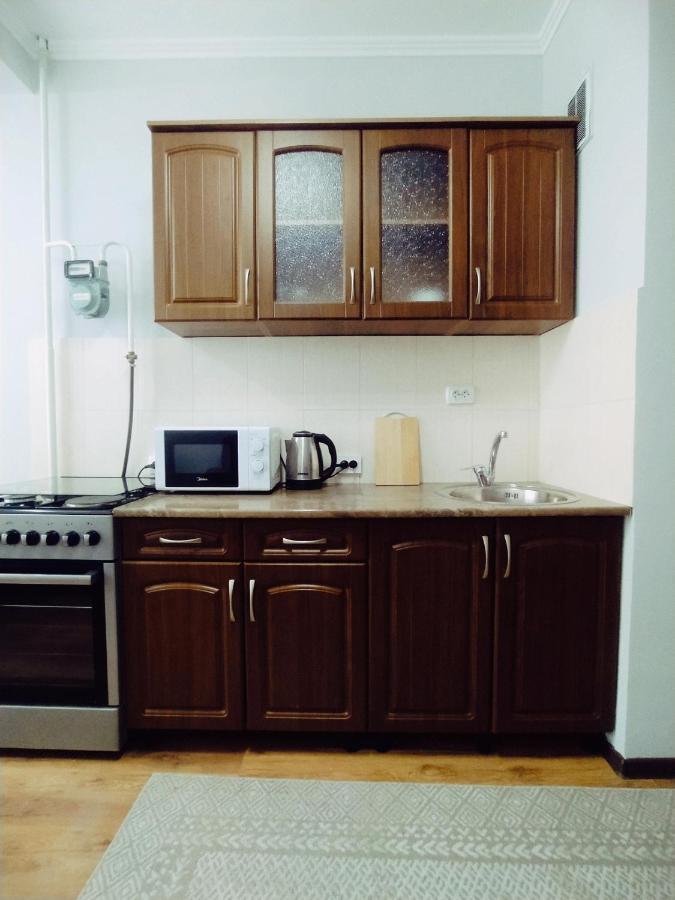 Aura On Turusbekova Street 124 Apartment บิชเคก ภายนอก รูปภาพ